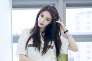 Biografía de Ji Yeon1-min